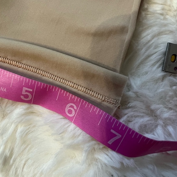 SPANX Beige Shapewear Thin-Stincts Sz Small - Picture 6 of 7